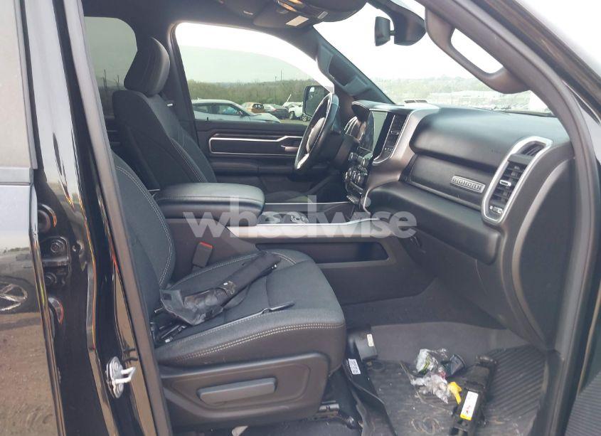 Photo 5 of 2019 Ram 1500 BIG HORN/LONE STAR 4X4 6'4 BOX (VIN 1C6SRFBT9KN658616)