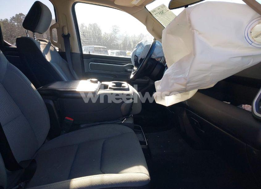 Photo 5 of 2020 Ram 1500 BIG HORN 4X4 6'4 BOX (VIN 1C6SRFBT9LN190484)