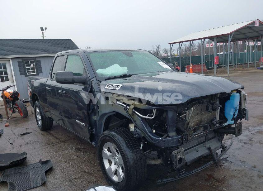 2021 Ram 1500 BIG HORN 4X4 6'4 BOX (VIN 1C6SRFBT9MN559538) main photo