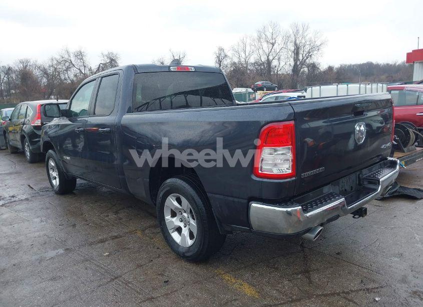 Photo 3 of 2021 Ram 1500 BIG HORN 4X4 6'4 BOX (VIN 1C6SRFBT9MN559538)