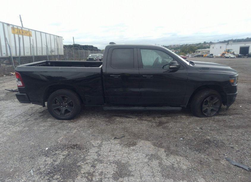 Photo 13 of 2022 Ram 1500 BIG HORN QUAD CAB 4X4 6'4 BOX (VIN 1C6SRFBT9NN133074)