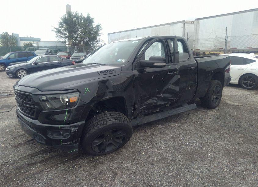 Photo 2 of 2022 Ram 1500 BIG HORN QUAD CAB 4X4 6'4 BOX (VIN 1C6SRFBT9NN133074)