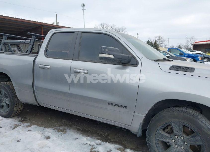 Photo 13 of 2022 Ram 1500 BIG HORN 4X4 6'4 BOX (VIN 1C6SRFBT9NN162655)