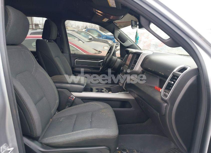 Photo 5 of 2022 Ram 1500 BIG HORN 4X4 6'4 BOX (VIN 1C6SRFBT9NN162655)