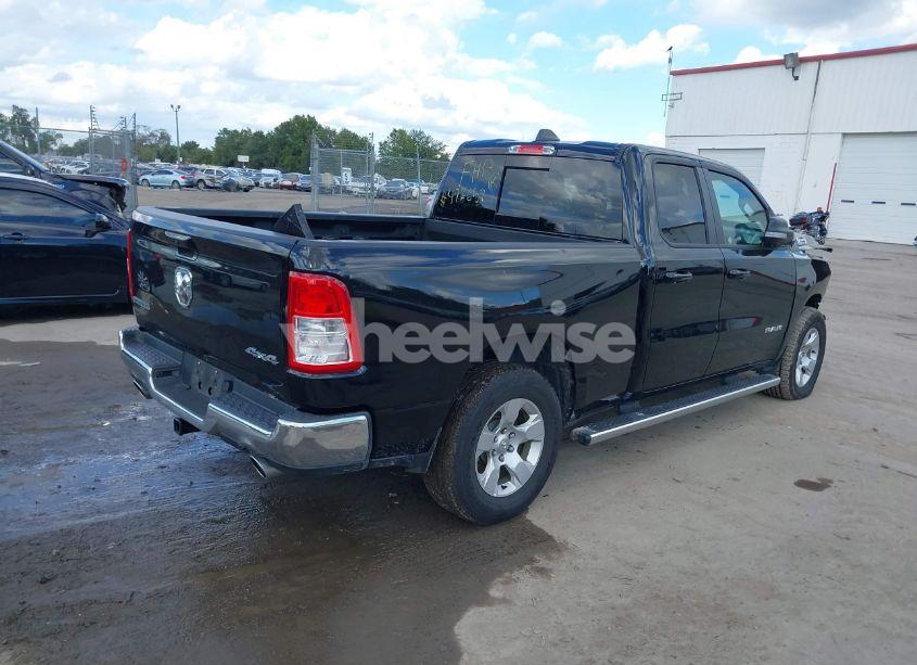 Photo 4 of 2022 Ram 1500 BIG HORN 4X4 6'4 BOX (VIN 1C6SRFBT9NN472658)