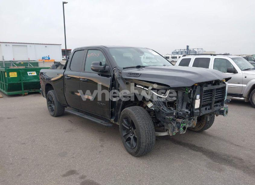 2020 Ram 1500 BIG HORN 4X4 6'4 BOX (VIN 1C6SRFBTXLN353465) main photo