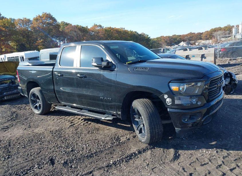 2021 Ram 1500 BIG HORN 4X4 6'4" BOX (VIN 1C6SRFBTXMN796541) main photo