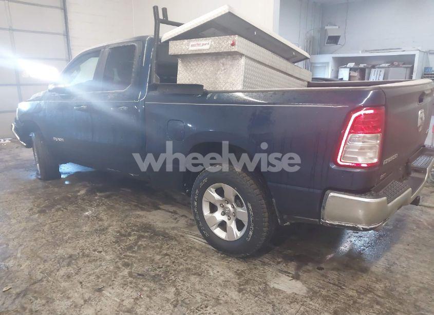 Photo 3 of 2022 Ram 1500 BIG HORN 4X4 6'4 BOX (VIN 1C6SRFBTXNN134167)