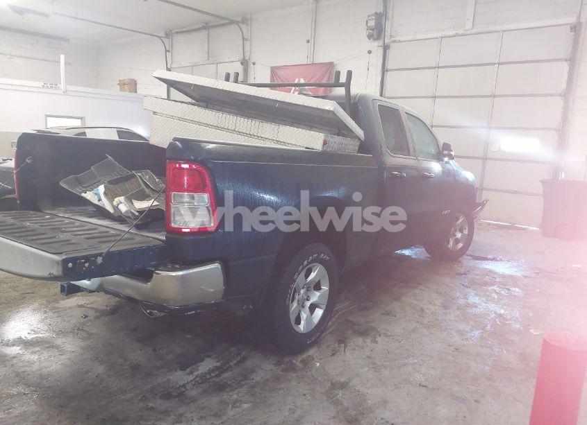 Photo 4 of 2022 Ram 1500 BIG HORN 4X4 6'4 BOX (VIN 1C6SRFBTXNN134167)