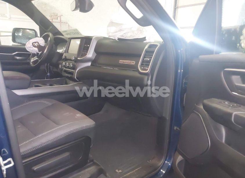 Photo 5 of 2022 Ram 1500 BIG HORN 4X4 6'4 BOX (VIN 1C6SRFBTXNN134167)