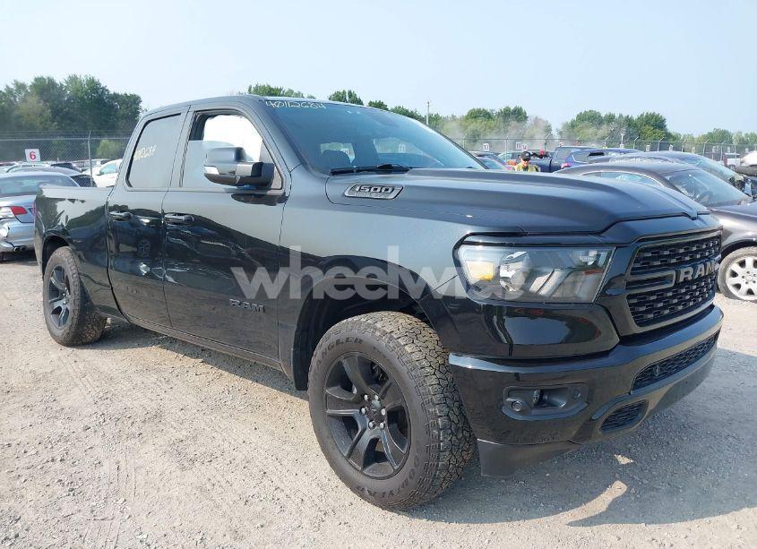2022 Ram 1500 BIG HORN QUAD CAB 4X4 6'4 BOX (VIN 1C6SRFBTXNN137571) main photo