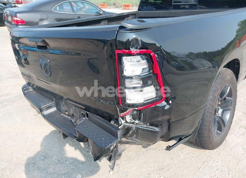 Photo 18 of 2022 Ram 1500 BIG HORN QUAD CAB 4X4 6'4 BOX (VIN 1C6SRFBTXNN137571)