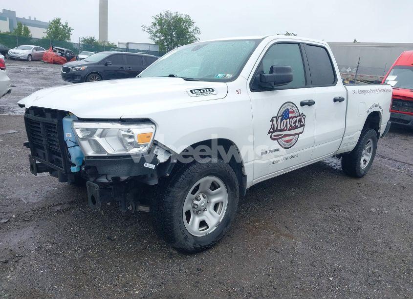Photo 2 of 2022 Ram 1500 TRADESMAN 4X4 6'4 BOX (VIN 1C6SRFCT2NN213959)