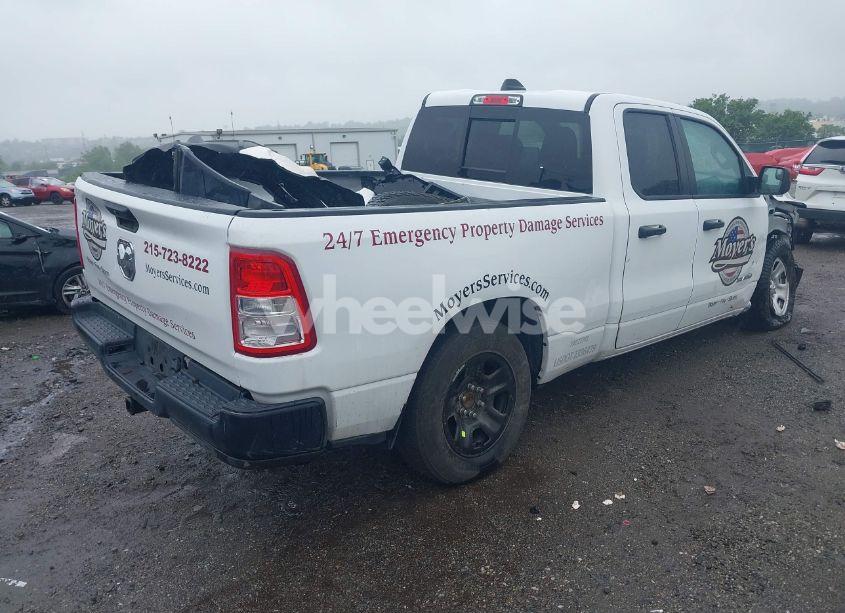Photo 4 of 2022 Ram 1500 TRADESMAN 4X4 6'4 BOX (VIN 1C6SRFCT2NN213959)