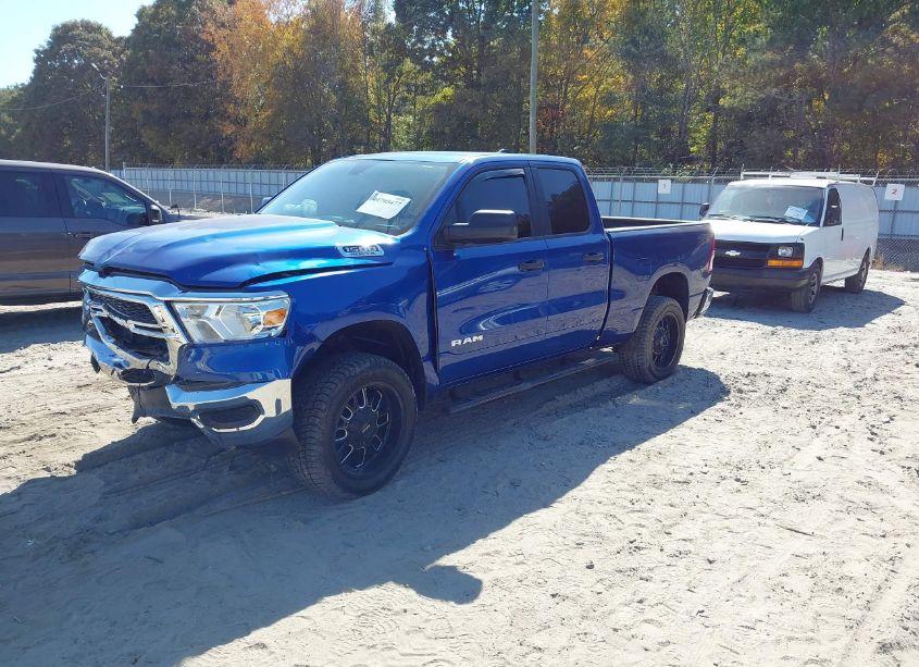 Photo 2 of 2019 Ram 1500 TRADESMAN 4X4 6'4 BOX (VIN 1C6SRFCT5KN609282)