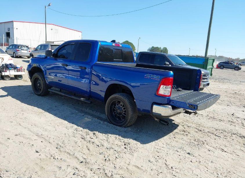 Photo 3 of 2019 Ram 1500 TRADESMAN 4X4 6'4 BOX (VIN 1C6SRFCT5KN609282)