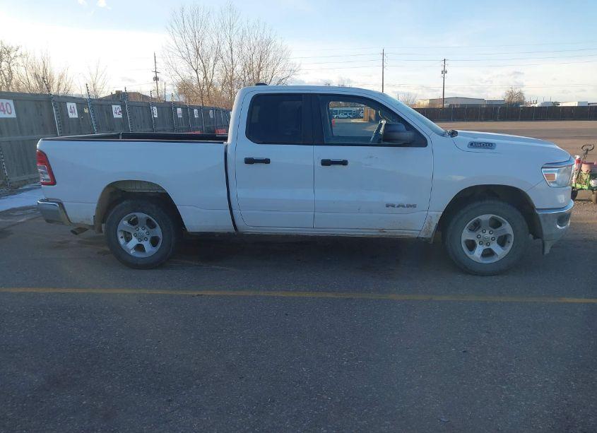 Photo 13 of 2019 Ram 1500 TRADESMAN 4X4 6'4 BOX (VIN 1C6SRFCT7KN602169)