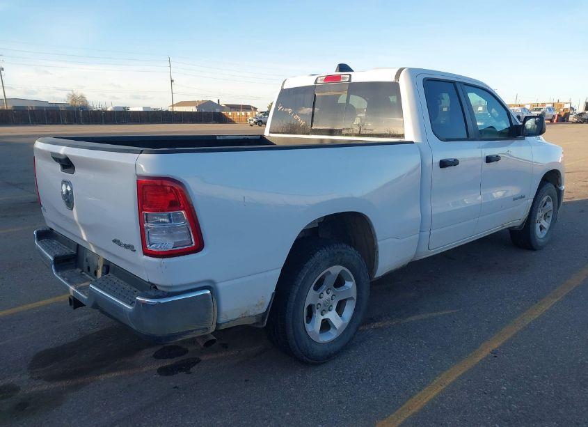 Photo 4 of 2019 Ram 1500 TRADESMAN 4X4 6'4 BOX (VIN 1C6SRFCT7KN602169)