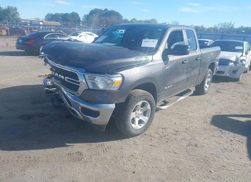 Photo 2 of 2019 Ram 1500 TRADESMAN 4X4 6'4 BOX (VIN 1C6SRFCTXKN534384)