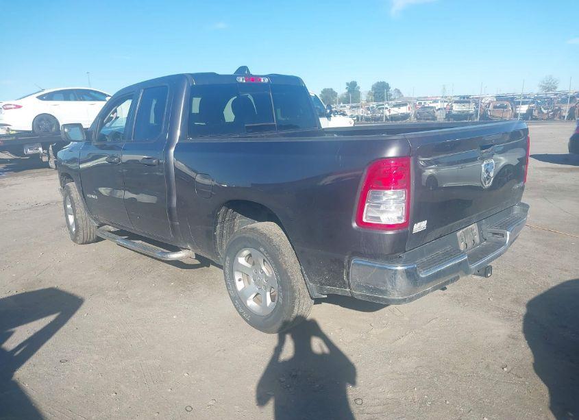 Photo 3 of 2019 Ram 1500 TRADESMAN 4X4 6'4 BOX (VIN 1C6SRFCTXKN534384)