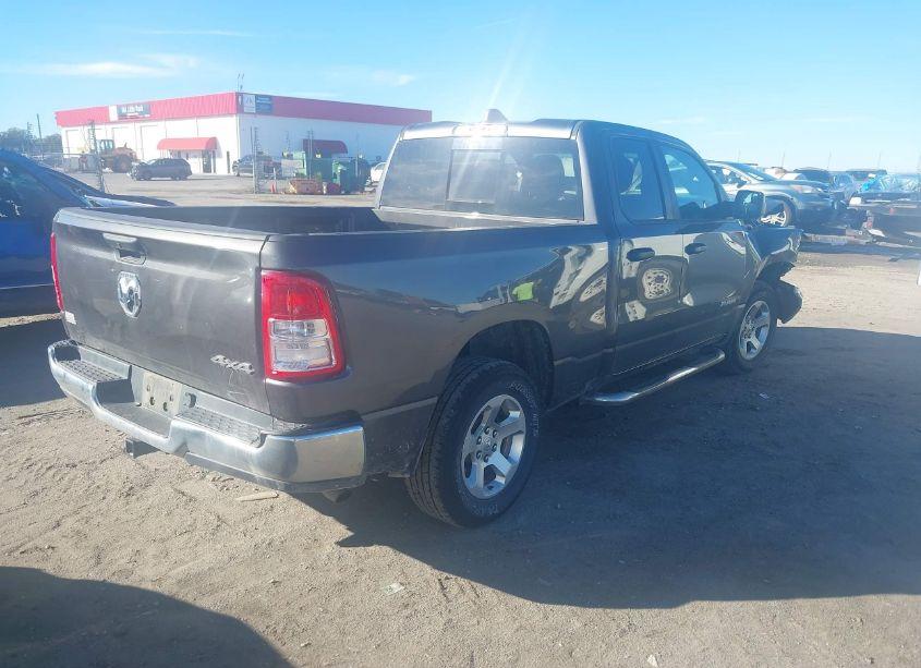 Photo 4 of 2019 Ram 1500 TRADESMAN 4X4 6'4 BOX (VIN 1C6SRFCTXKN534384)