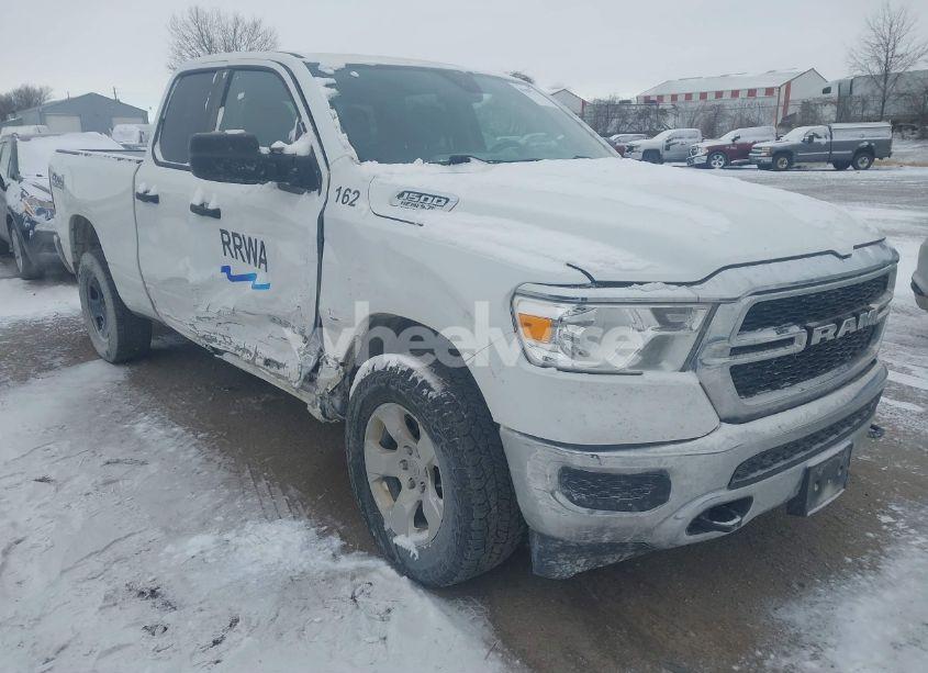 2020 Ram 1500 TRADESMAN 4X4 6'4 BOX (VIN 1C6SRFCTXLN243451) main photo