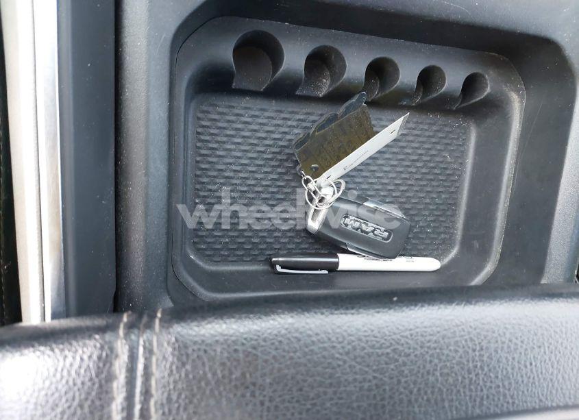 Photo 11 of 2020 Ram 1500 LARAMIE 4X4 6'4 BOX (VIN 1C6SRFDT0LN253615)