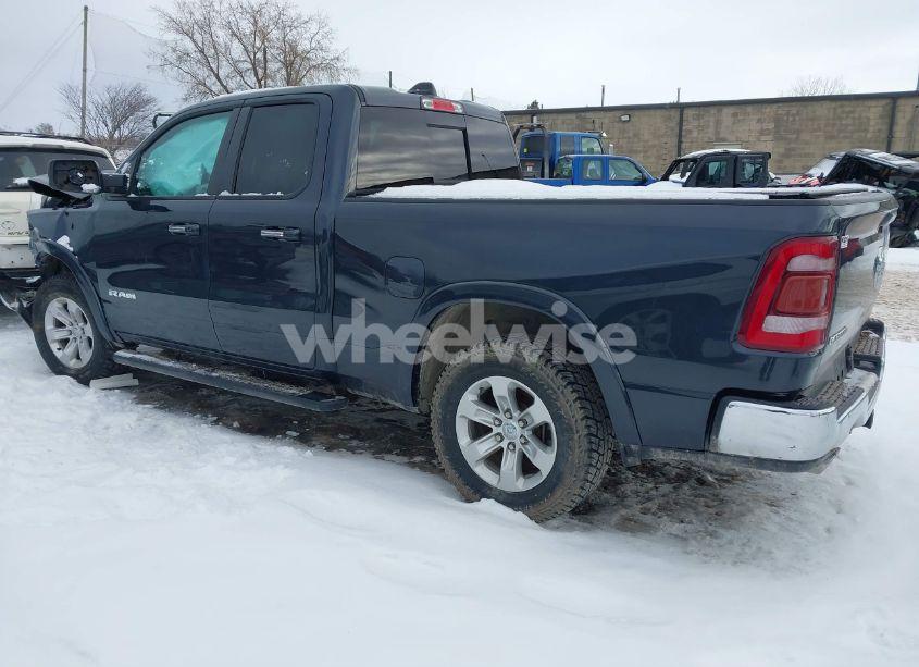 Photo 3 of 2019 Ram 1500 LARAMIE 4X4 6'4 BOX (VIN 1C6SRFDT3KN556578)