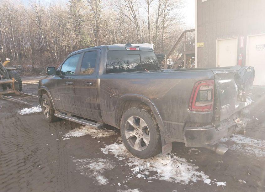 Photo 3 of 2019 Ram 1500 LARAMIE 4X4 6'4 BOX (VIN 1C6SRFDT5KN914974)