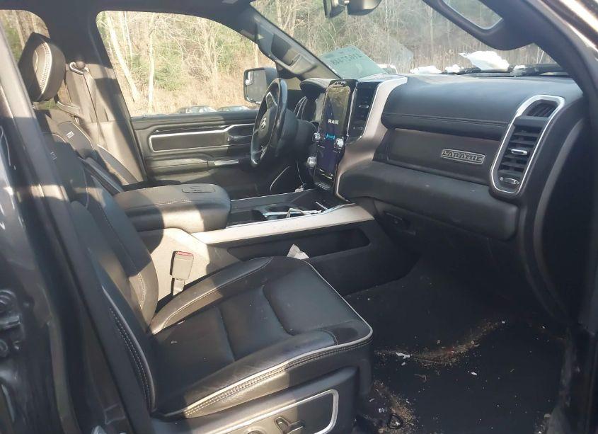 Photo 5 of 2019 Ram 1500 LARAMIE 4X4 6'4 BOX (VIN 1C6SRFDT5KN914974)