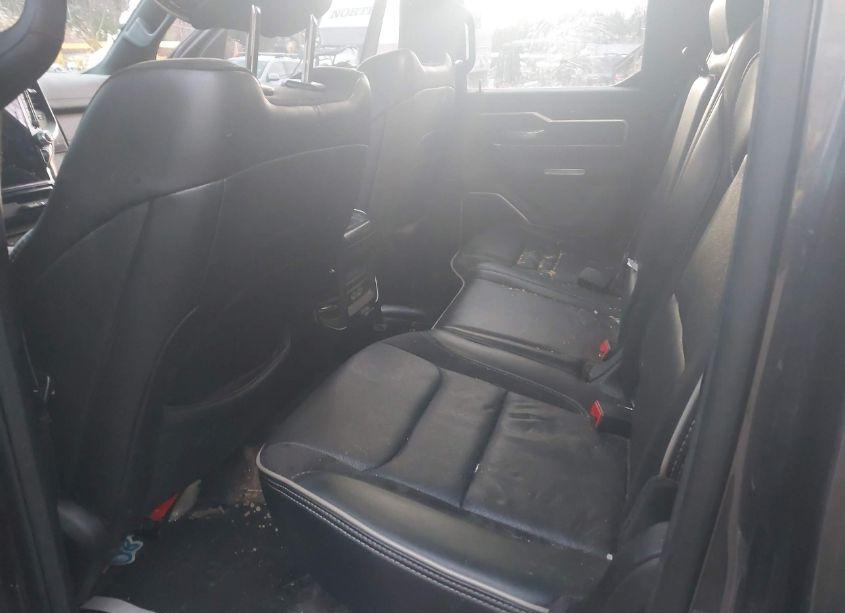 Photo 8 of 2019 Ram 1500 LARAMIE 4X4 6'4 BOX (VIN 1C6SRFDT5KN914974)