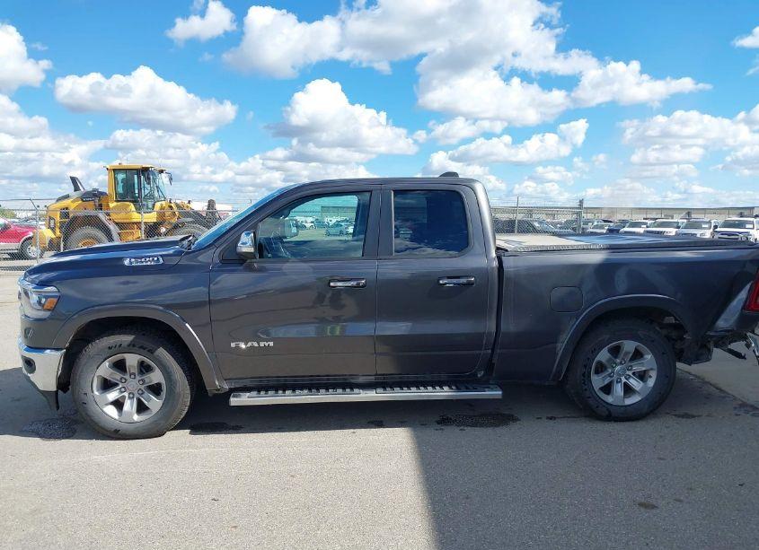 Photo 14 of 2019 Ram 1500 LARAMIE QUAD CAB 4X4 6'4 BOX (VIN 1C6SRFDT6KN806444)