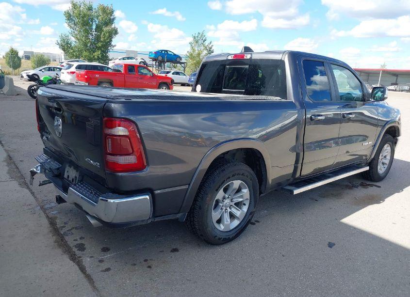 Photo 4 of 2019 Ram 1500 LARAMIE QUAD CAB 4X4 6'4 BOX (VIN 1C6SRFDT6KN806444)