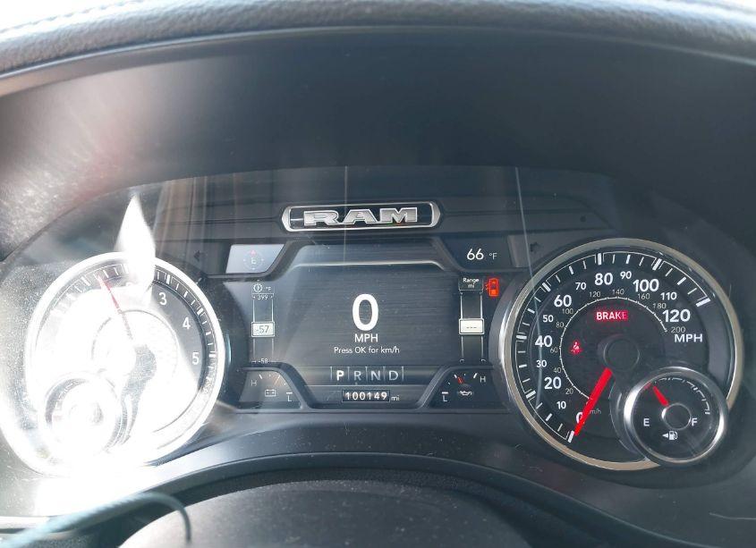 Photo 7 of 2019 Ram 1500 LARAMIE QUAD CAB 4X4 6'4 BOX (VIN 1C6SRFDT6KN806444)