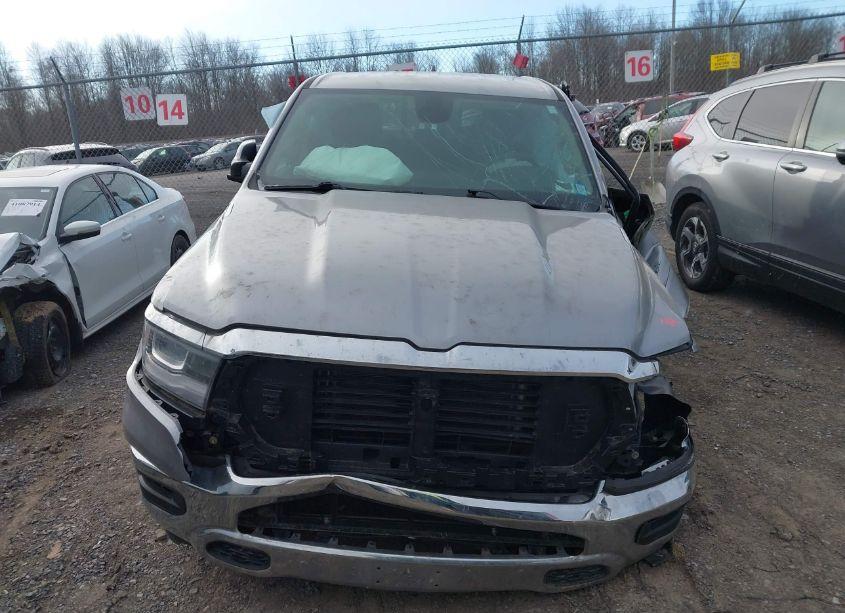 Photo 12 of 2019 Ram 1500 LARAMIE 4X4 6'4 BOX (VIN 1C6SRFDT9KN748443)