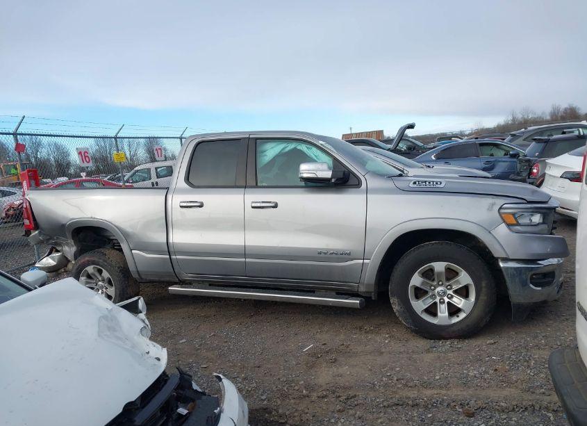 Photo 13 of 2019 Ram 1500 LARAMIE 4X4 6'4 BOX (VIN 1C6SRFDT9KN748443)