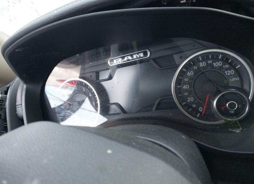 Photo 15 of 2019 Ram 1500 LARAMIE 4X4 6'4 BOX (VIN 1C6SRFDT9KN748443)