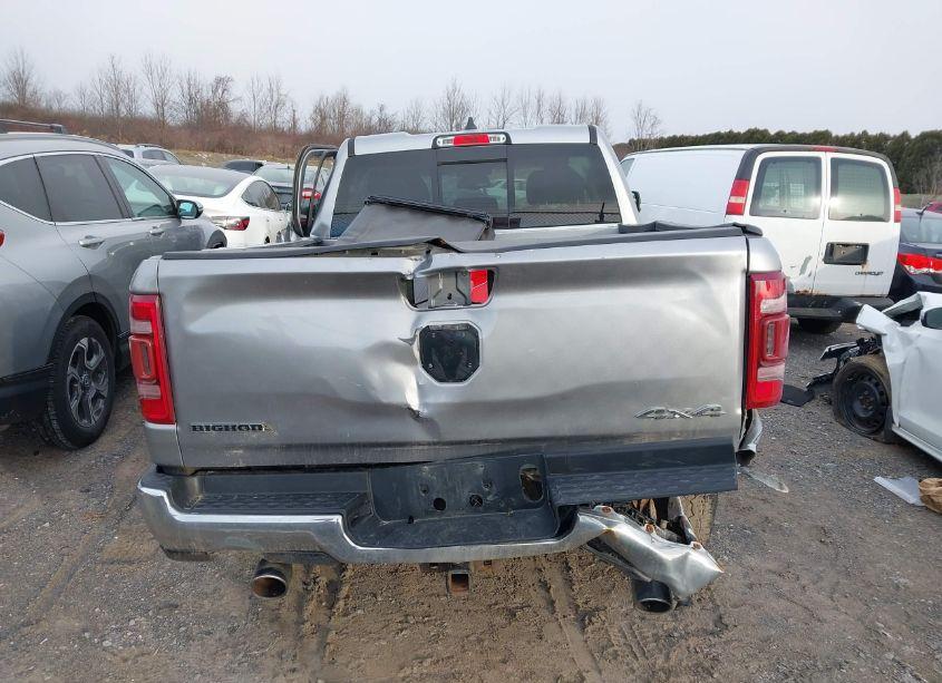 Photo 16 of 2019 Ram 1500 LARAMIE 4X4 6'4 BOX (VIN 1C6SRFDT9KN748443)