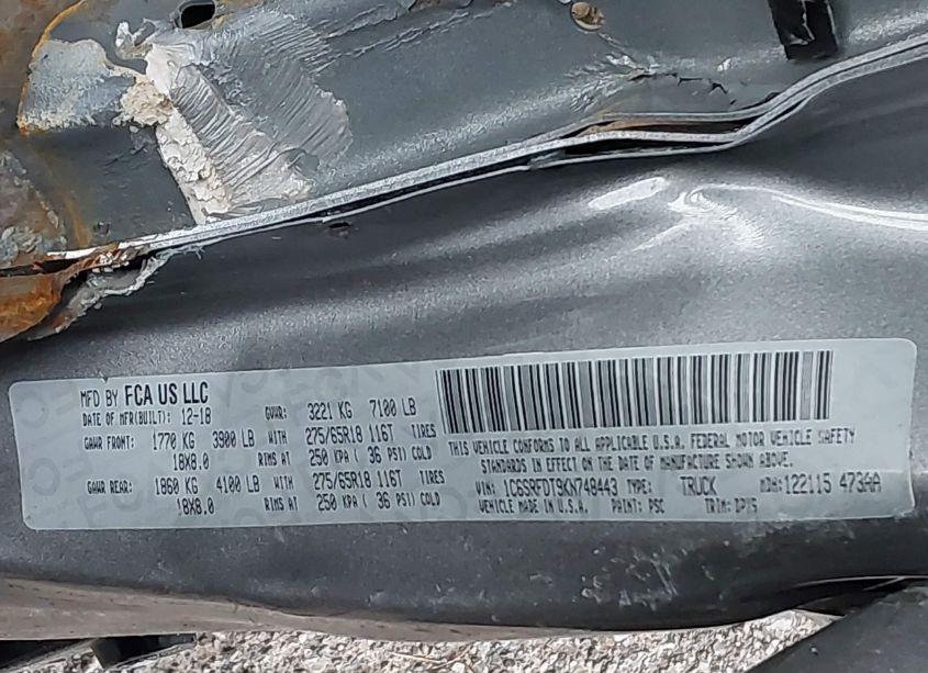 Photo 9 of 2019 Ram 1500 LARAMIE 4X4 6'4 BOX (VIN 1C6SRFDT9KN748443)