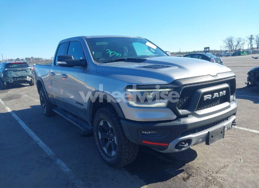 2019 Ram 1500 REBEL 4X4 6'4 BOX (VIN 1C6SRFET2KN671753) main photo
