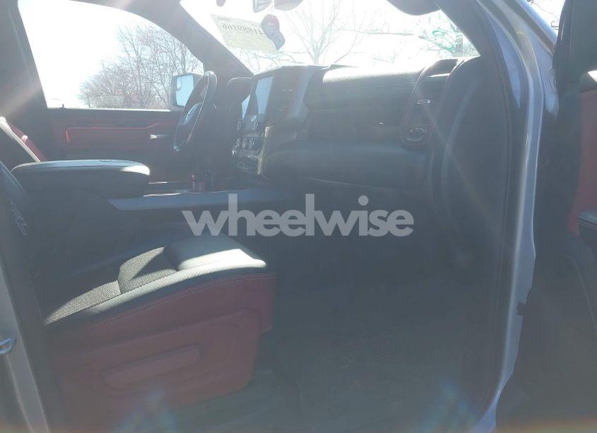 Photo 5 of 2019 Ram 1500 REBEL 4X4 6'4 BOX (VIN 1C6SRFET2KN671753)