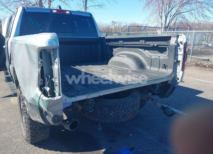 Photo 6 of 2019 Ram 1500 REBEL 4X4 6'4 BOX (VIN 1C6SRFET2KN671753)