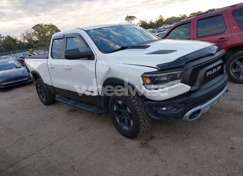 2019 Ram 1500 REBEL 4X4 6'4 BOX (VIN 1C6SRFET2KN860824) main photo