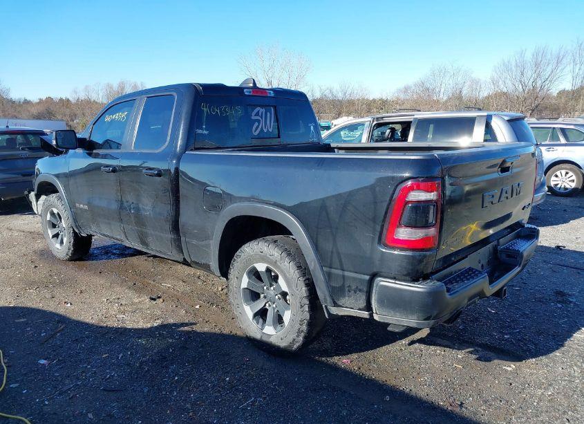 Photo 3 of 2019 Ram 1500 REBEL 4X4 6'4 BOX (VIN 1C6SRFET3KN843286)