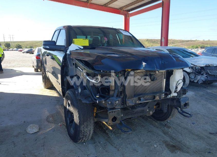 2019 Ram 1500 REBEL 4X4 6'4 BOX (VIN 1C6SRFET7KN831707) main photo