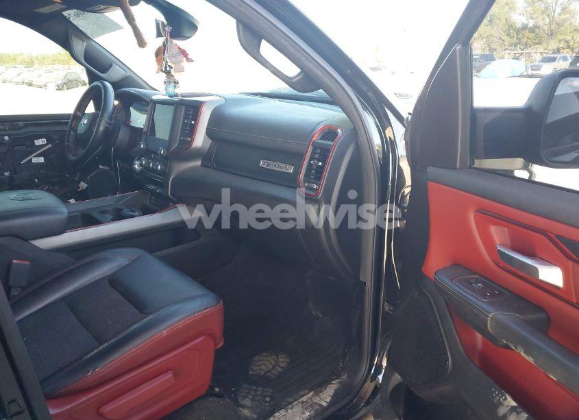 Photo 5 of 2019 Ram 1500 REBEL 4X4 6'4 BOX (VIN 1C6SRFET7KN831707)