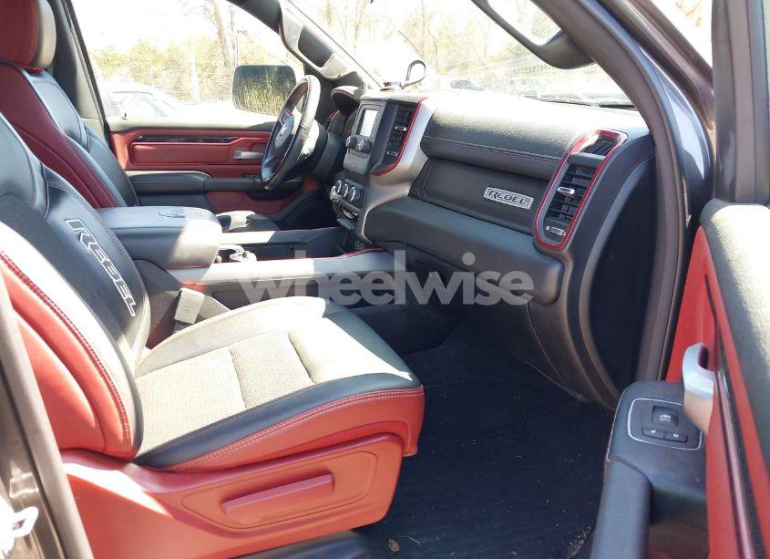 Photo 5 of 2019 Ram 1500 REBEL 4X4 6'4 BOX (VIN 1C6SRFET7KN865680)