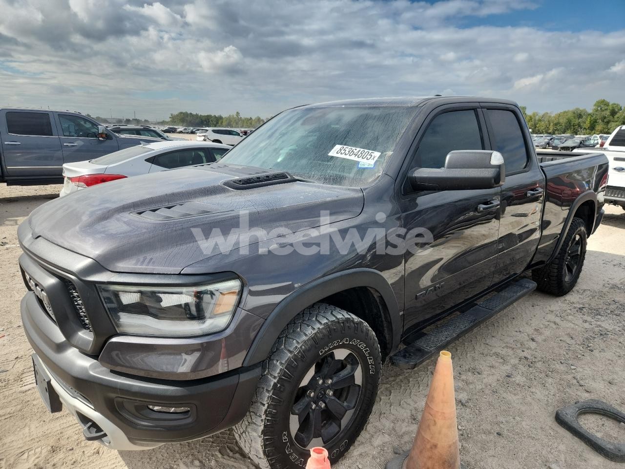 2019 RAM 1500 REBEL (VIN 1C6SRFET7KN871348) main photo