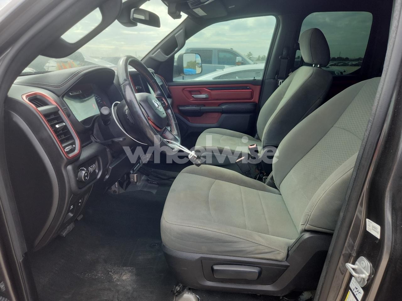 Photo 7 of 2019 RAM 1500 REBEL (VIN 1C6SRFET7KN871348)