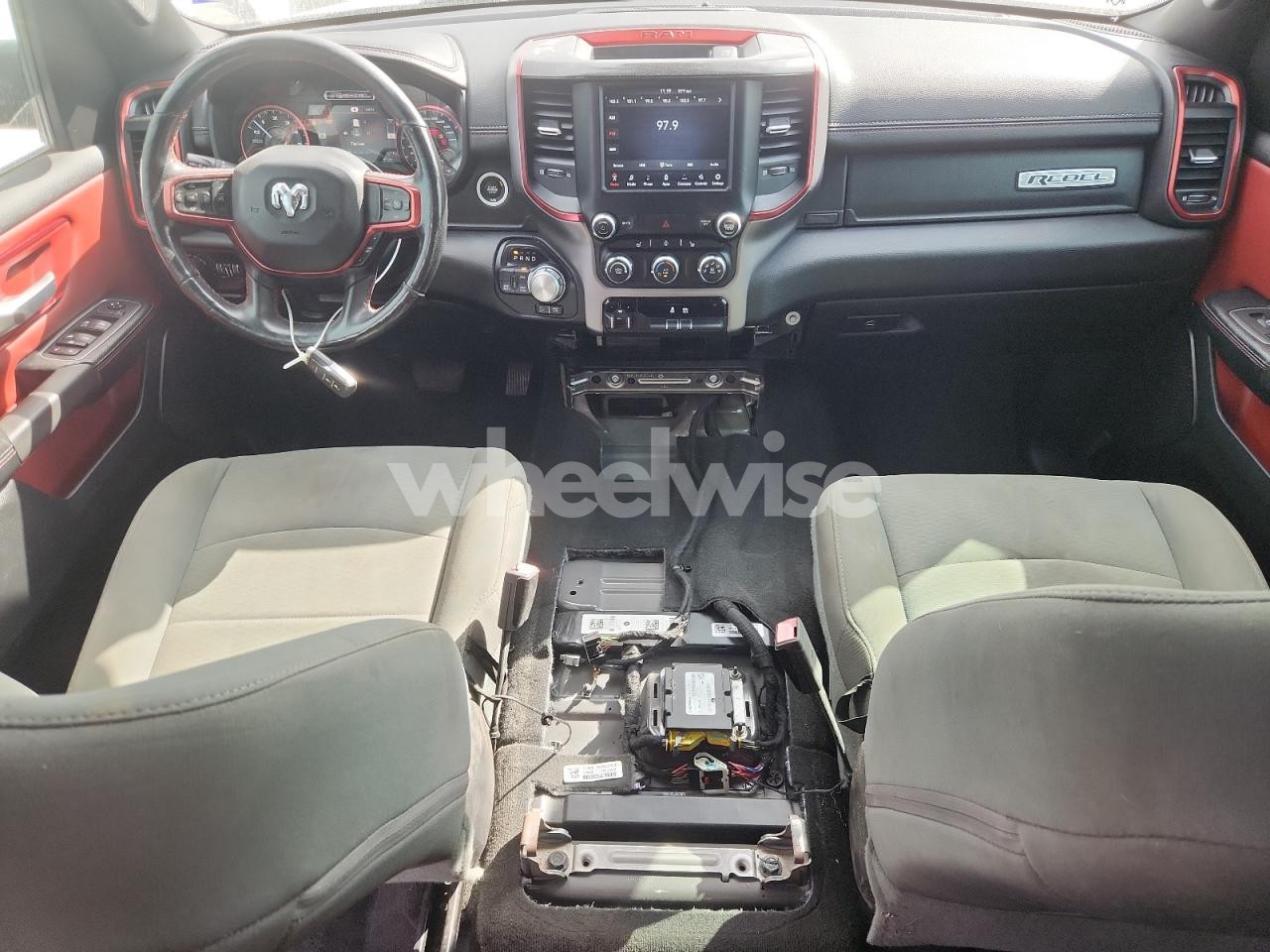 Photo 8 of 2019 RAM 1500 REBEL (VIN 1C6SRFET7KN871348)